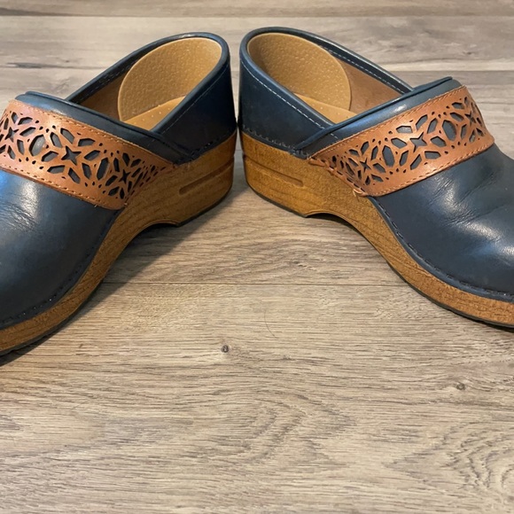 Dansko Navy Leather Clogs with Floral Cutout - Picture 2 of 6